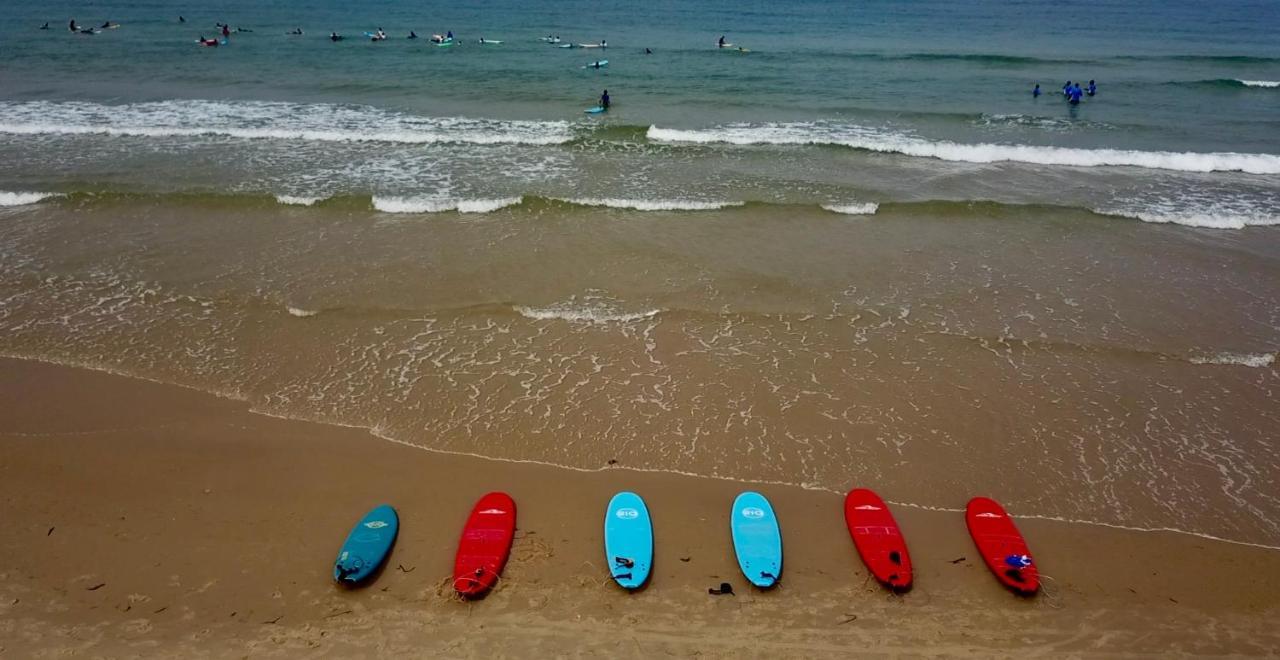 Hoya Surf Camp - Activités + Hébergement de vacances *